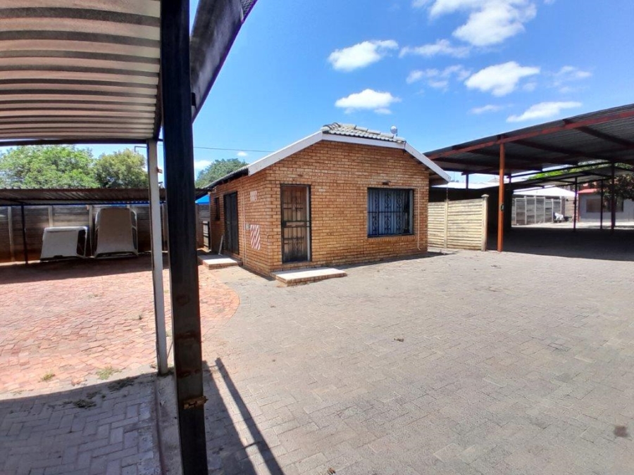 3 Bedroom Property for Sale in Bodorp North West